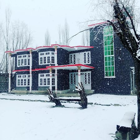 Skardu One Resort And Guest House Exteriér fotografie